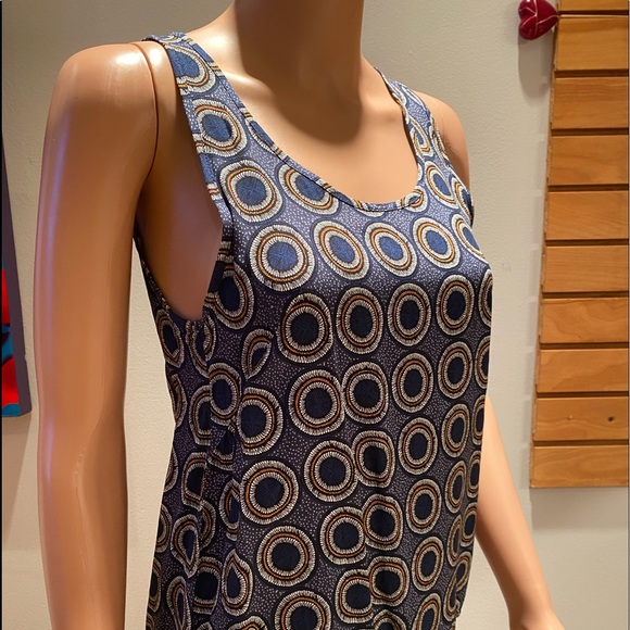 *H&M* Tanktop - Picture 2 of 7